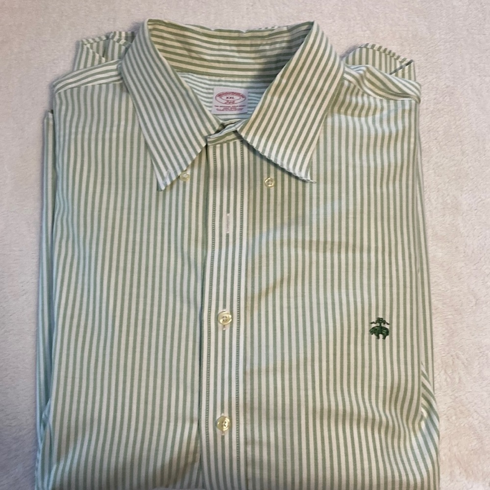 Brooks Brother long sleeve mens Buttondown shirt